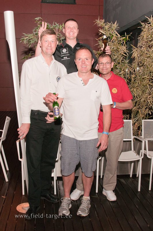 and Andrews normal size after one Birra